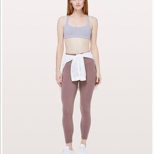 Lulumeon aligns 25”